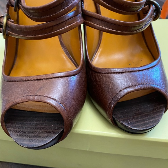 Chestnut leather Mary Jane heels 👠 - Picture 5 of 8